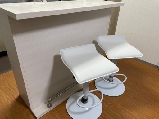 予定者決定・・・破格‼️大幅値下げ‼️【カウンター】と【カウンターチェア2脚】まとめて⭐️