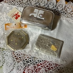 ハローキティ　新品3点セット　クレージュポーチ八角ミラーキーケー...