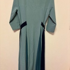 レディアゼルのロングワンピースの画像