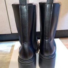 【今だけ値下げ！】サイドゴアブーツ　ミドルの画像