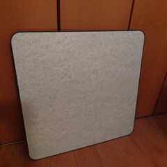 正方形コタツの画像