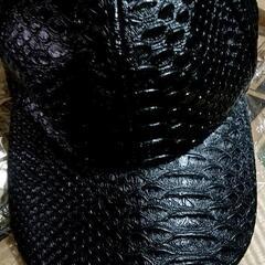 激安！美品！お洒落なレザー調クロコ型押し帽子。の画像