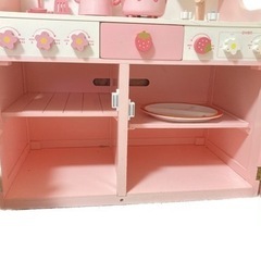おままごとキッチン　マザーガーデン　いちご　ピンクの台所　ごっこ遊び　汚れ・使用感ありの画像