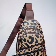 激安！新品！大人気！ヒョウ柄ショルダーバックの画像