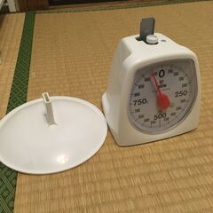 クッキングスケール キッチン はかり アナログ 1kg 5g単位 ホワイト 1439-WHの画像