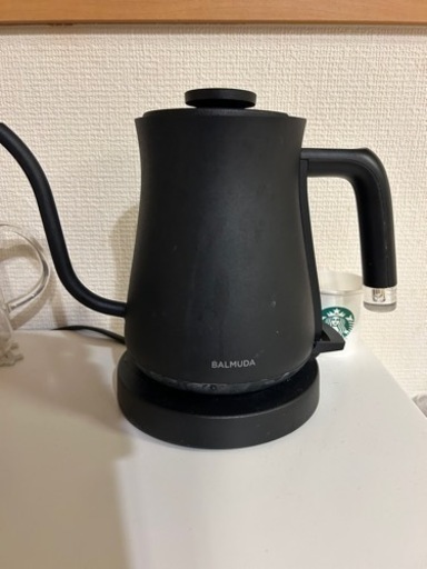 バルミューダ　ポット　（電気ケトル）