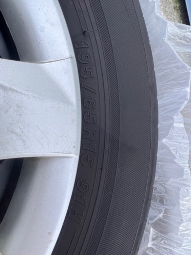 ホイール付きタイヤ4本 半年のみ使用 195/65R15  91H (ヨコハマタイヤ)