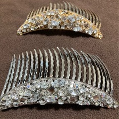 ヘアコームアクセサリー　シルバー、ゴールドペア
