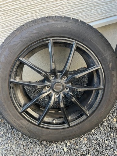 エルグランド　トーヨースタッドレスタイヤ　ホイール付き