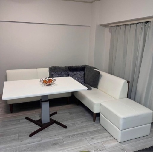 カウチソファ　レザー調　200×160  ホワイト　オットマン付き