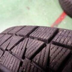 本日迄★管⑤14インチ★全国配達料込価格★ドタキャンNG★美品★155/65R14★計4本★ブリヂストン アイスパートナー★新古スタッドレス★購入後、屋内保管2日目＊未装着（投稿、出品＝時点で）★互換性＝自己責任★質問NG★逆光撮影★お渡し予定日＝12月16日～17日（予定）★24時間対応★返品不可★お返事は可能な限り迅速にさせて頂きます。の画像