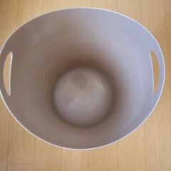 umbra ゴミ箱 ガルビノカン 9L ダストボックスの画像