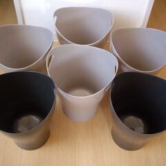 umbra ゴミ箱 ガルビノカン 9L ダストボックスの画像