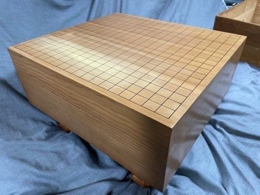 【売約済】碁盤　これからお始めになる方　いかがでしょうか。蓋付き。