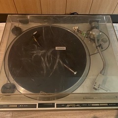 レコードプレーヤーの画像