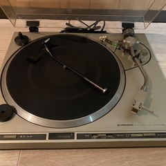 レコードプレーヤーの画像
