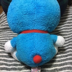 子供のプレゼントとかにドラえもんのぬいぐるみの画像