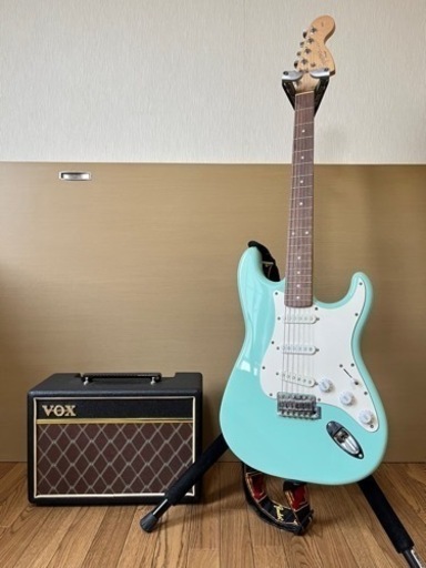 スクワイヤー by fender ストラト ＋ vox pathfinder10