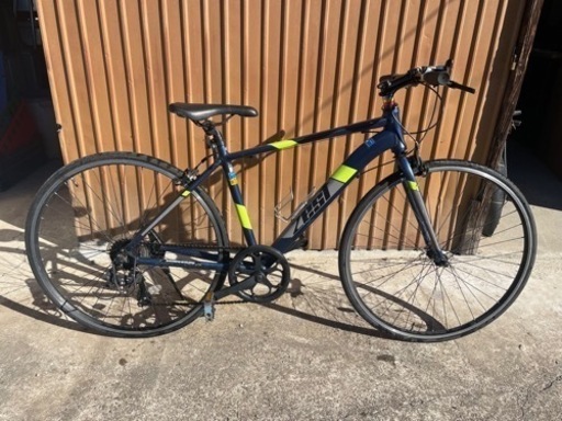 ☆ジモティ割あり☆ 自転車 クロスバイク 28インチ 黒 ブラック