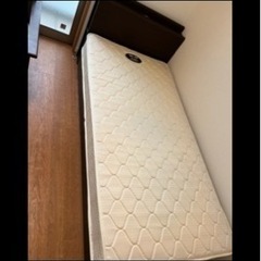 シングルベッド