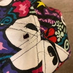 adidasのcapと手袋ですの画像