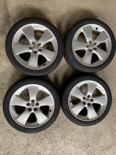 プリウス30ツーリングホイール　バリ山タイヤ