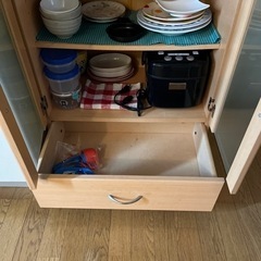 食器棚の画像