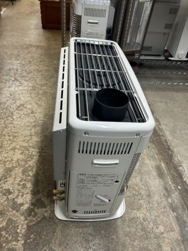 万代店　美品　分解掃除済み　コロナ　床暖式　煙突ストーブ　石油ストーブ対応畳数：木造20畳・鉄筋32畳 