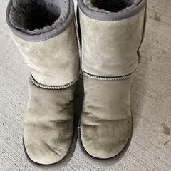 UGG23.0センチグレーブーツアグの画像