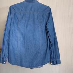 デニムシャツの画像