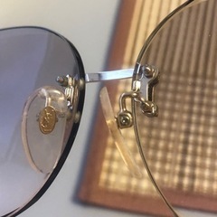 イヴ・サンローランサングラスの画像