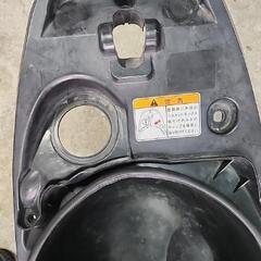 V125S メットインボックスの画像