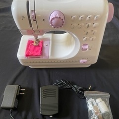 【新品未使用】　★電動コンパクトミシン★ 初心者　 LED手元ラ...