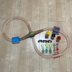 IKEA イケア LILLABO リラブー 列車 レール付き 4...
