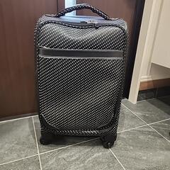 決まりました　キャリーケース　ドットの画像
