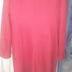 ポールスミス 赤いコートの画像