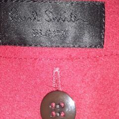 ポールスミス 赤いコートの画像