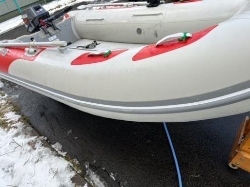 ゴムボート　ヤマハ8馬力