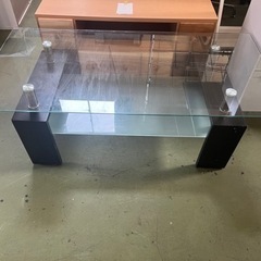 ガラステーブル
