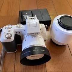 【お年玉価格！】美品！Nikon1 V2 単焦点レンズ ズームレ...