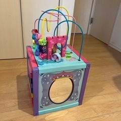 木の子供のおもちゃの画像