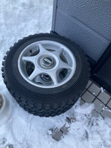 13インチアルミホイール付きフルピン2本