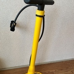 自転車の空気入れの画像