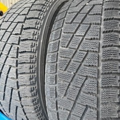 スタッドレスタイヤ溝も超キレイです　185/65R14