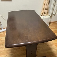 ダイニングテーブル