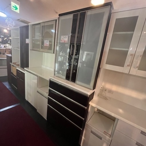 【お値下げしました】 ニトリ NITORI カップボード 大容量 モノトーン シンプル 食器棚