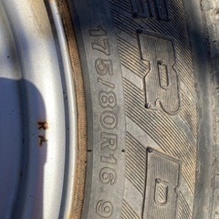 ジムニースチールホイール　タイヤはバリ山ですが古いので交換前提の画像