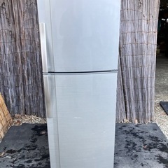 ２ドア冷蔵庫230Lシャープ2013年製