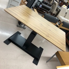ペダル昇降式テーブル　美品！