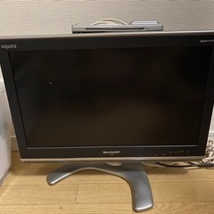 シャープ　液晶テレビあげます。18インチくらい